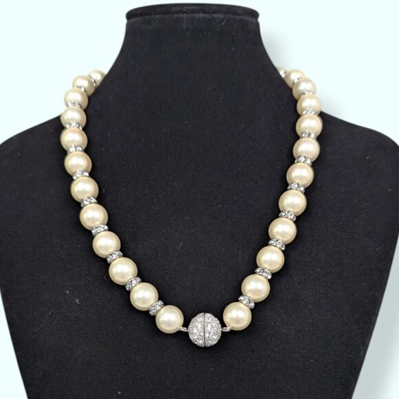 Jewelry - V. Glass Pearl Rhinestone Accent Necklace
